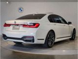 BMWのお車は、&ldquo;駆け抜ける歓び&rdquo;を体現しております。走行の安定性とコーナリングの良さを追求し、思い通りにハンドルの操作可能です。