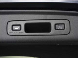 ◆予約クローズ機能付きパワーテールゲート◆キーや運転席のボタン、ハンズフリー機能など多彩なアクセスで自動開閉できます。