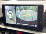 【パノラミックビューモニター】専用のカメラにより、上から見下ろしたような視点で360度クルマの周囲を確認することができます☆縦列駐車や幅寄せ時に活躍してくれます♪