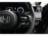 Hondaセンシングの機能のひとつ、アダプティブクルーズコントロール付!アクセルから足を離しても設定したスピードと前車との車間を保ち走行してくれます!車線維持もアシスト☆高速道路で疲労軽減ですね☆