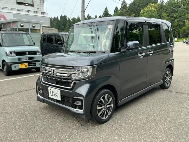 ホンダ N-BOXカスタム 