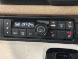 フロント両席にはシートヒーターが付いています!寒い日に便利な装備ですね。