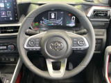 【純正革巻きステアリング】上質な革を使用することで、手にしっかり馴染みとても運転しやすいハンドルです♪
