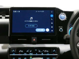 ディスプレイオーディオを装備。スマホとクルマをつなぐことで、これまでのナビに加えて、いろんなサービスが楽しめます。