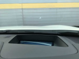 ★ヘッドアップディスプレイ(HUD)★ フロントガラスに車速や案内情報を映し、視線移動を最小限に抑えて安全運転をサポートします。