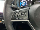 【ステアリングスイッチ】運転中に前方から目線をそらすことなくオーディオ等の操作が可能な便利機能!安心&快適なドライブを演出してくれます。