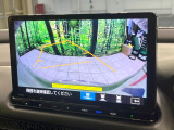 【バックカメラ】駐車時に後方がリアルタイム映像で確認できます。大型商業施設や立体駐車場での駐車時や、夜間のバック時に大活躍!運転スキルに関わらず、今や必須となった装備のひとつです!