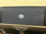 【メーカー純正ナビ】インテリアに溶け込むスタイリッシュな「専用設計」メーカーナビを装備♪視認性や操作性など基本性能にも優れ、より上質なカーライフをお楽しみいただけます。