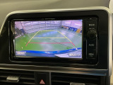 ガイドライン付きバックモニターで車庫入れも安心。知らない道でも安心して楽しくお出かけができます