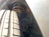 お車を安心してお乗りいただく為には、足回りの定期点検が欠かせません。サービスサポート(有償保証)では無料点検もご提供しており、安心のカーライフをお過ごしいただけるサポート体制が整っています。