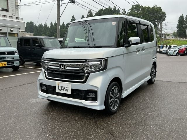 ホンダ N-BOXカスタム 