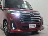 高輝度で点灯速度が速く、しかも消費電力の少ないLEDヘッドライトが装備されています!LEDの明るい光が走行中の視界の確保をサポートして、夜のドライブがより楽しく安全に運転できます♪