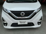 安全装備の移動物検知軽(MOD)!人や走っている自転車など移動している物を検知して教えてくれます・前後コーナーセンサーも付いているので、画像と音でも確認出来るので安心です。