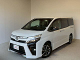 ☆人気のトヨタ ヴォクシー 入庫致しました☆