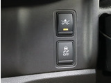 【車屋】として、長く車業界に従事した経験豊富なスタッフが多数在籍しております。