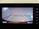 バックガイドモニターで、後方を確認しながら安心して駐車することができます。運転初心者も熟練者も必須の機能ですよ!
