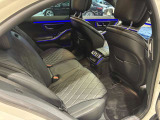 車両は屋内展示しておりますので天候に関係なくごゆっくりコンディションご確認頂けます。車両を倉庫へ保管している場合が御座いますのでご来店前に在庫確認頂けると幸いです。TEL072-784-8800