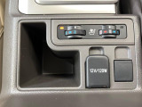 【シートヒーター&ベンチレーション】夏場は涼しい風でお尻や背中の熱やムレを防ぎ、冬はエアコンよりも早く温まってポカポカに!季節を問わず快適に過ごせます。