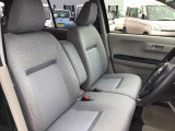 それぞれの分野のプロがお車の悩みや疑問に親身になって対応させていただきます。