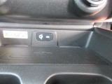 お車の事をあまり詳しくない、女性やご年配の方にも親切&分かりやすいご説明を致します。分からない事は、お気軽に何でもお聞き下さい。