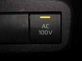 非常時やキャンプなどに役立つAC100Vコンセント付きです。