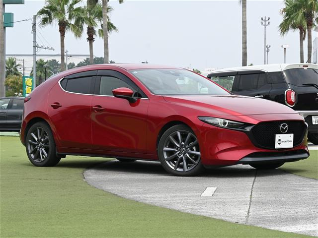 マツダ MAZDA3ファストバック 2.0 20S バーガンディ セレクション 本革