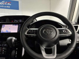 使いやすく運転しやすいレイアウトの運転席周り。