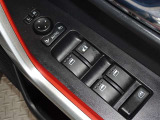電動格納式ドアミラー・パワーウインドウを装備しています。