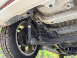 お車を安心してお乗りいただく為には、足回りの定期点検が欠かせません。サービスサポート(有償保証)では無料点検もご提供しており、安心のカーライフをお過ごしいただけるサポート体制が整っています。