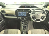 高いホールド性で運転姿勢が安定します。長距離ドライブでも疲れにくいのが魅力です。快適なドライビングライフをお送りください♪