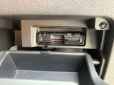 ビルトインETC(埋め込み型)。スッキリと収まっているのが特徴です。音声案内タイプ/アンテナ分離式。納車時には再セットアップ(情報の再登録)を行います。