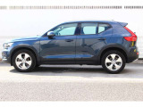 XC40 B4 AWD モメンタム 4WD 