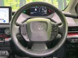 【純正革巻きステアリング】上質な革を使用することで、手にしっかり馴染みとても運転しやすいハンドルです♪