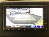 バックモニター付きで、車庫入れやバック時の後方確認をサポート。