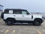 【プライバシーガラス メーカーop価格￥85000】プライバシーガラスにより車全体を引き締まった印象にします。もちろん、防犯にも繋がります。