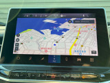 視認性に優れた10.1インチタッチパネルモニターを搭載。ナビゲーションやBluetooth、AppleCarPlayなど、様々な機能を直感的に操作できます。