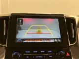 バックカメラも装備され運転をサポ-ト致します。駐車が苦手な方でも後ろが見えますので心配ございません!一度使ったら手放せません。