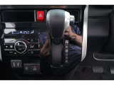 CVT(無段変速機)を採用しています!走行シーンにマッチした変速比で快適ドライブが出来ます♪