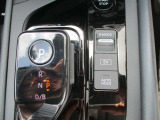 オートホールド機能付なので信号待ちも楽々です。ノーマル・ECO・S走行モードの切替出来ます。