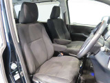 見通しのよいすっきりとした視界で、誰でも運転しやすいです。運転のしやすさは疲れにくさにも繋がりますよ♪