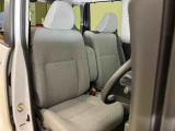 たとえばダイハツのお店にある、たくさんのスマアシ搭載車は、正常に作動する事をしっかり確認します。