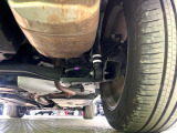 お車を安心してお乗りいただく為には、足回りの定期点検が欠かせません。サービスサポート(有償保証)では無料点検もご提供しており、安心のカーライフをお過ごしいただけるサポート体制が整っています。