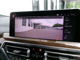 高画質の全周囲カメラが付いております。コーナーセンサーと併せてご利用いただくと駐車も楽々