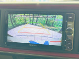 【バックカメラ】駐車時に後方がリアルタイム映像で確認できます。大型商業施設や立体駐車場での駐車時や、夜間のバック時に大活躍!運転スキルに関わらず、今や必須となった装備のひとつです!