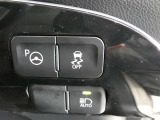 駐車時のドライバーへの負担を軽減する様サポートしてくれるパーキングアシスト機能を搭載しています。