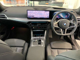 アウトバーンでの走行を見据えたBMWのブレーキシステムはもしもの時にもいち早くマシンを停止してくれます。
