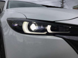 LEDヘッドランプ装備・消費電力が少なく明るいので夜間走行も安心して運転出来ます。