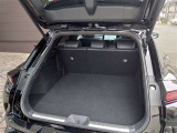 広々としたラゲージスペースを備えています。大きなものや長さのある荷物もしっかりと積み込めます。