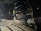 お車を安心してお乗りいただく為には、足回りの定期点検が欠かせません。サービスサポート(有償保証)では無料点検もご提供しており、安心のカーライフをお過ごしいただけるサポート体制が整っています。