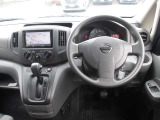 期間中、走行距離制限の無い日産ワイド保証が付帯されます。納車後は全国の日産ディーラーで保証修理を受けて頂く事が可能ですので安心です。有料とはなりますが保証延長も可能です。